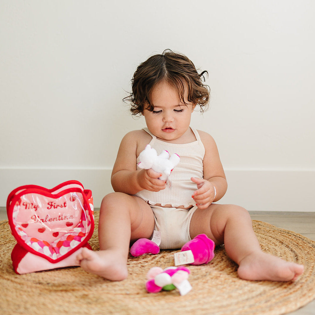 Valentine's Day Plush Fill & Spill Playset & Keepsake Gift  with 4 ct Mini Sensory Toys (Cat, Heart, Flower, Cupcake)