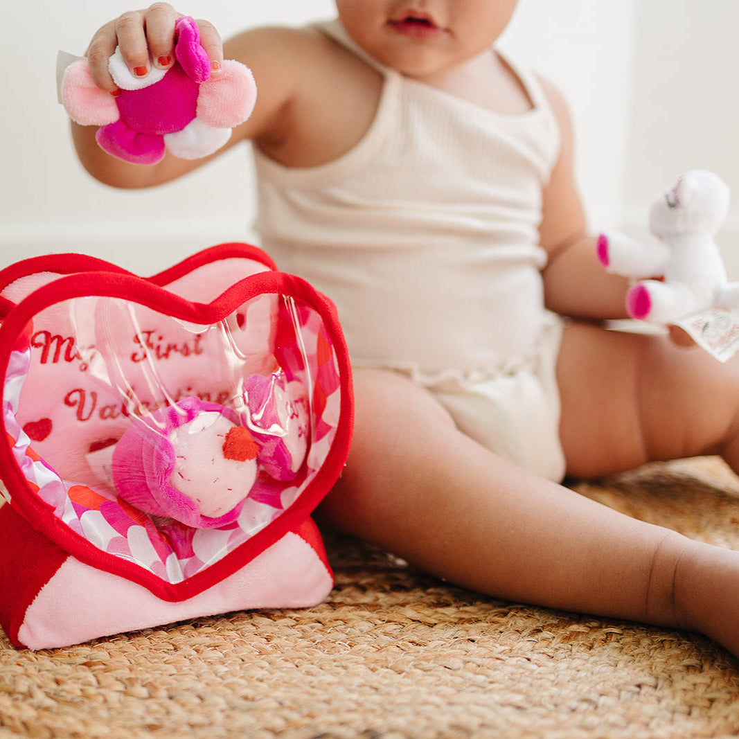 Valentine's Day Plush Fill & Spill Playset & Keepsake Gift  with 4 ct Mini Sensory Toys (Cat, Heart, Flower, Cupcake)