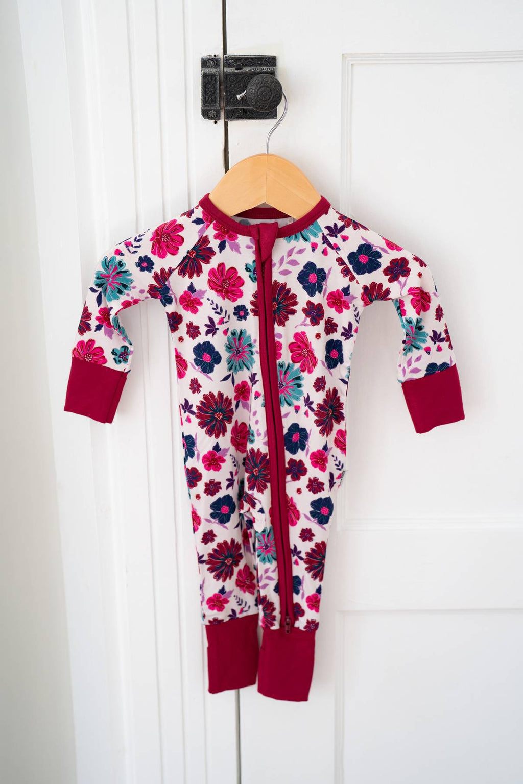 Wild Berry Floral Zippy