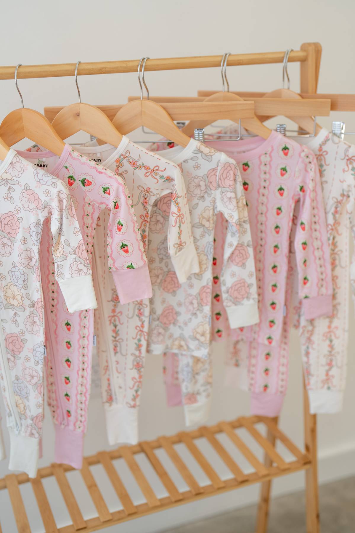 Strawberry Stripe Zippy