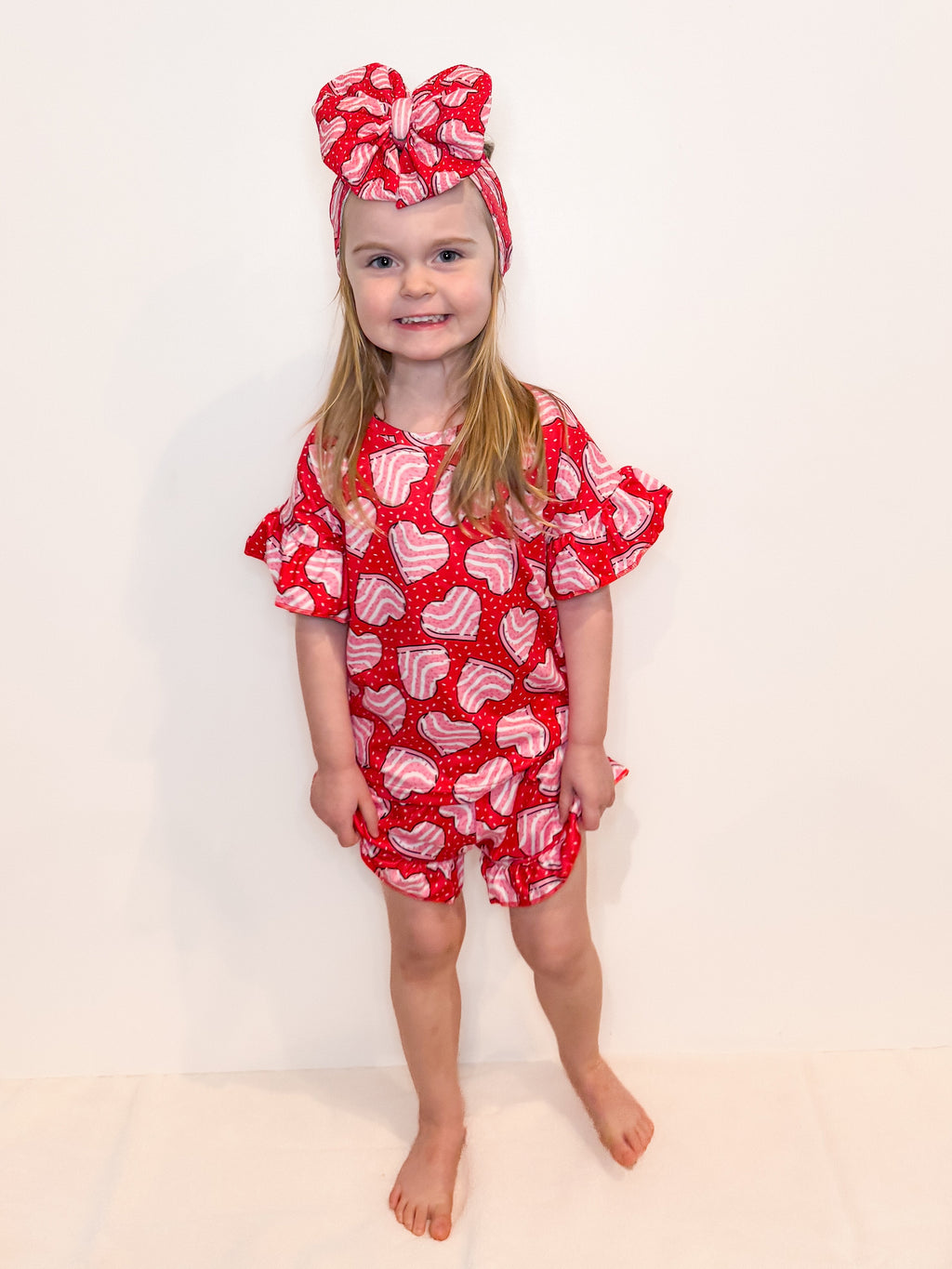 Red cakes ruffle top set