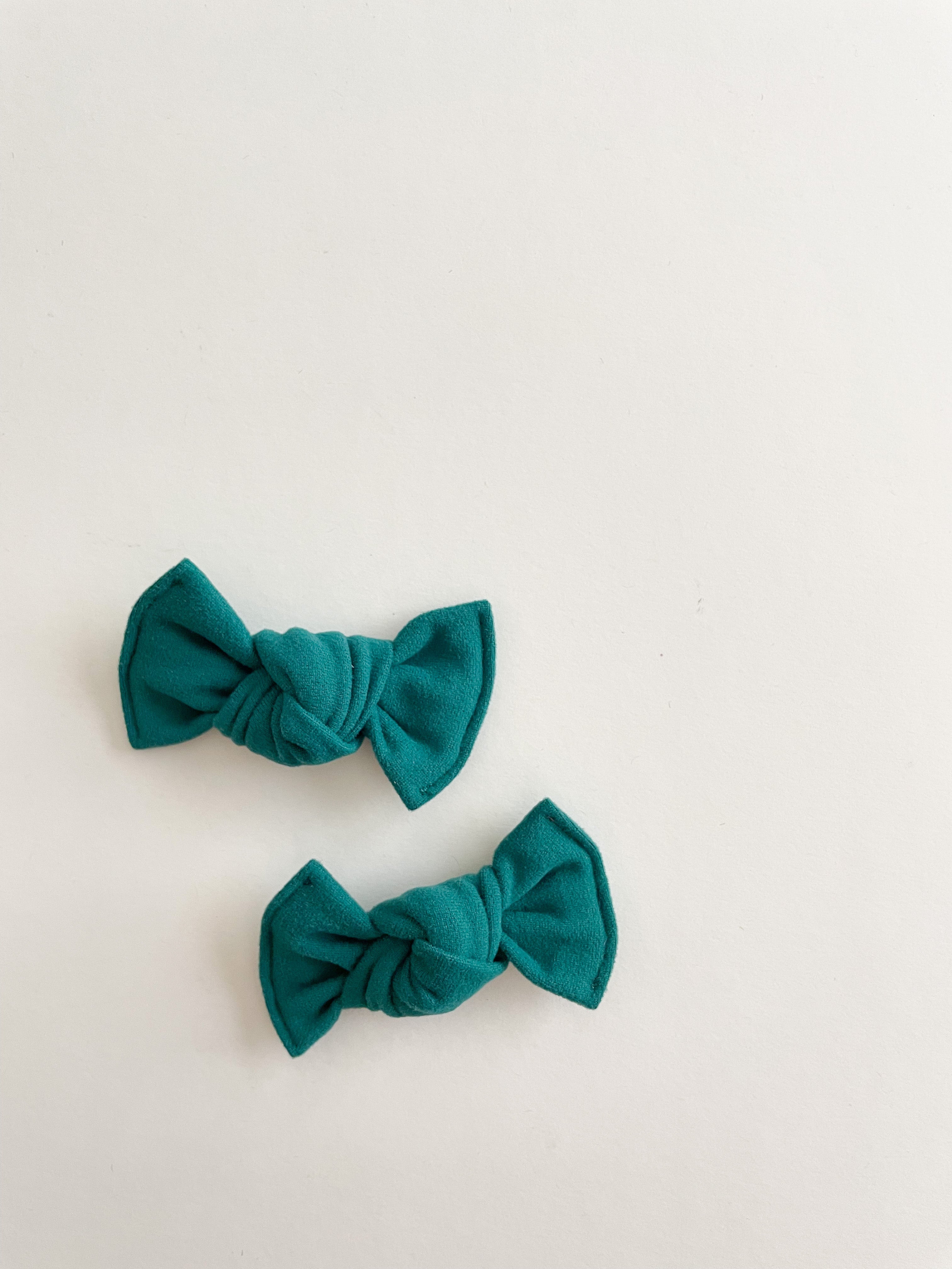 Jewel Tone Jade Knot