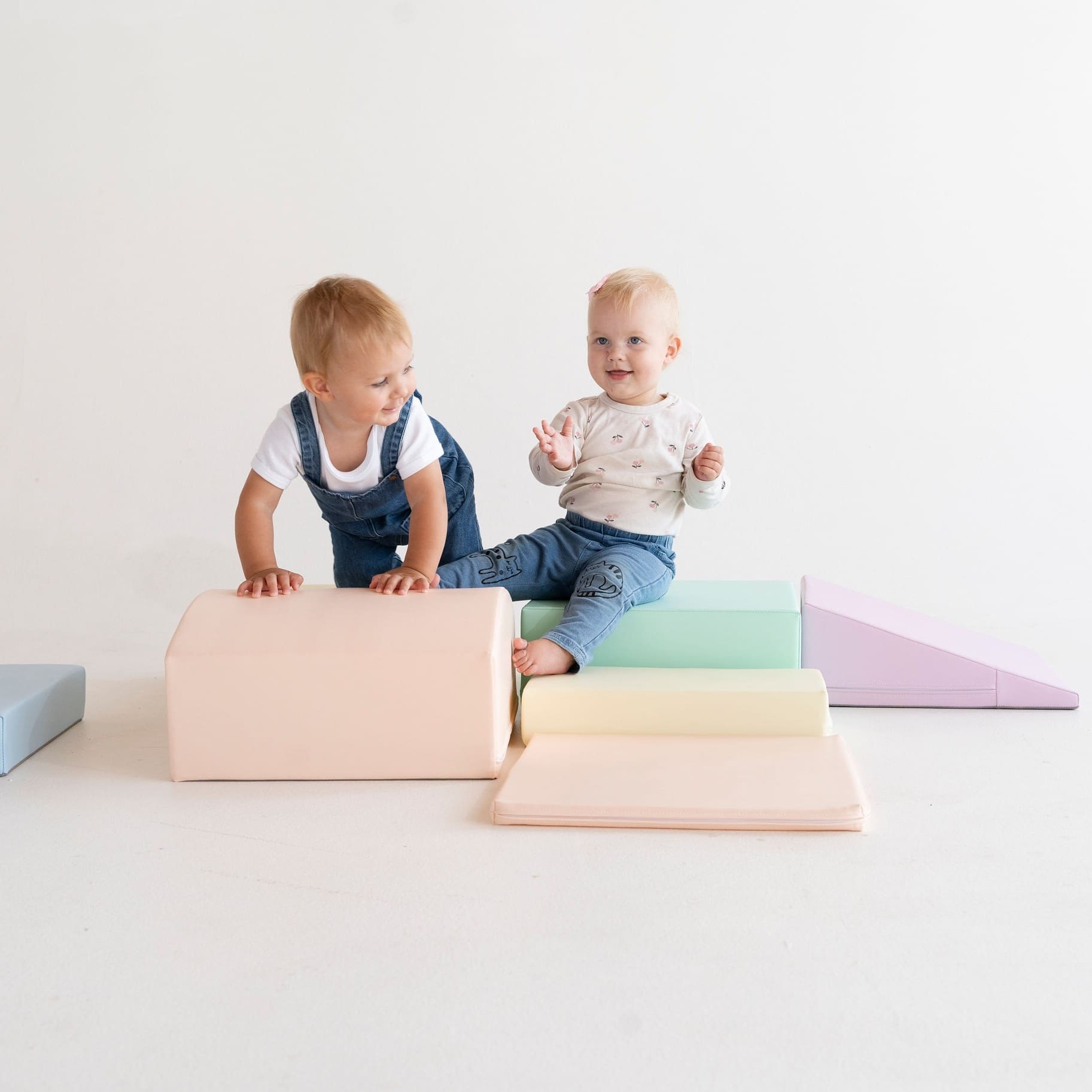 Soft Play Set - Little Crawler