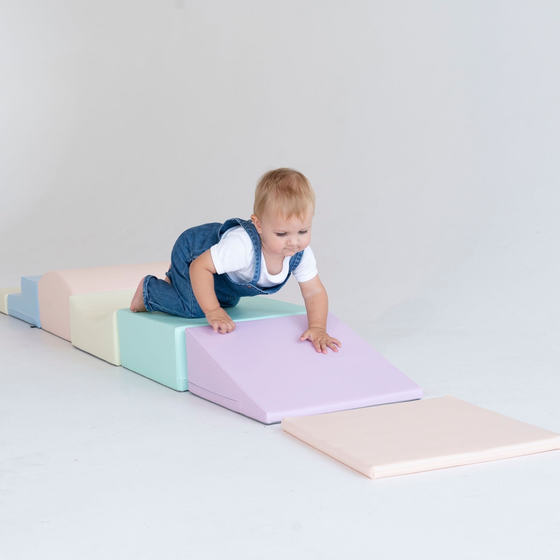 Soft Play Set - Little Crawler
