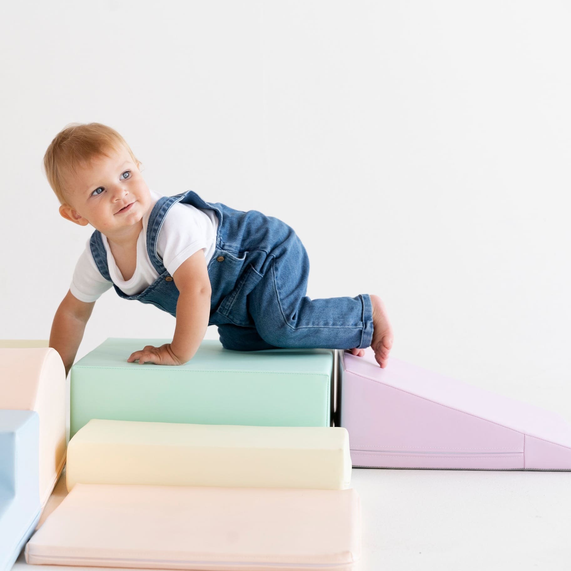 Soft Play Set - Little Crawler