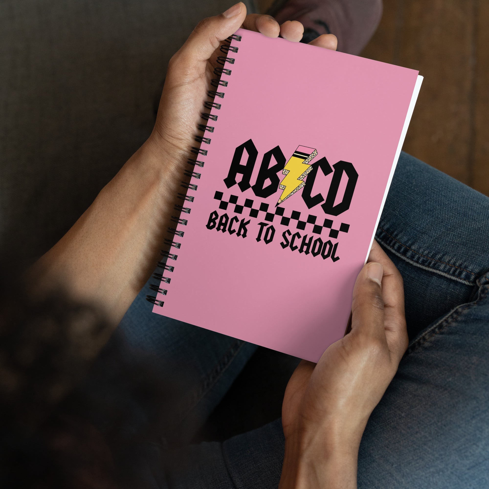 Spiral notebook - Pink - 140 Pages